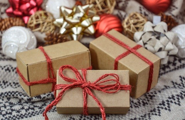 Weihnachten Traditionen und Bräuche - Weihnachtsgeschenke