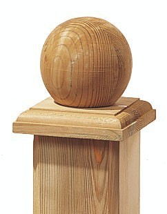 TraumGarten Pfostenkappe Holz Kugel - 11 x 11 cm